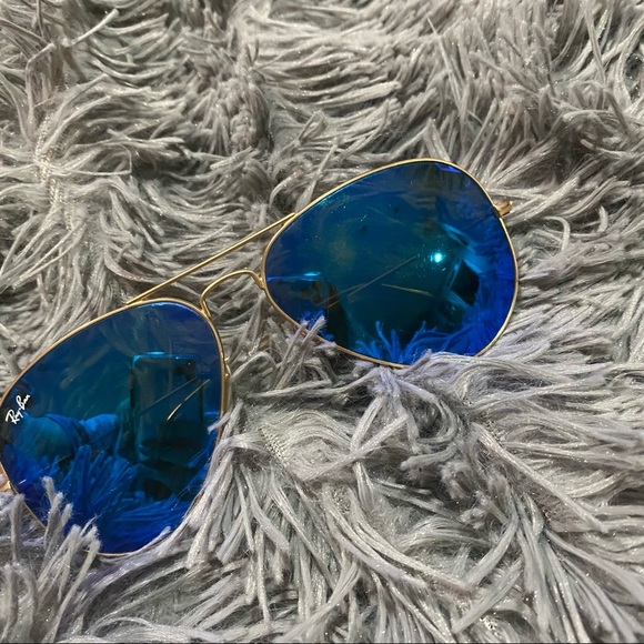 Ray Ban RB3025 Large Blue Mirror Aviator Sunglass - Picture 5 of 6